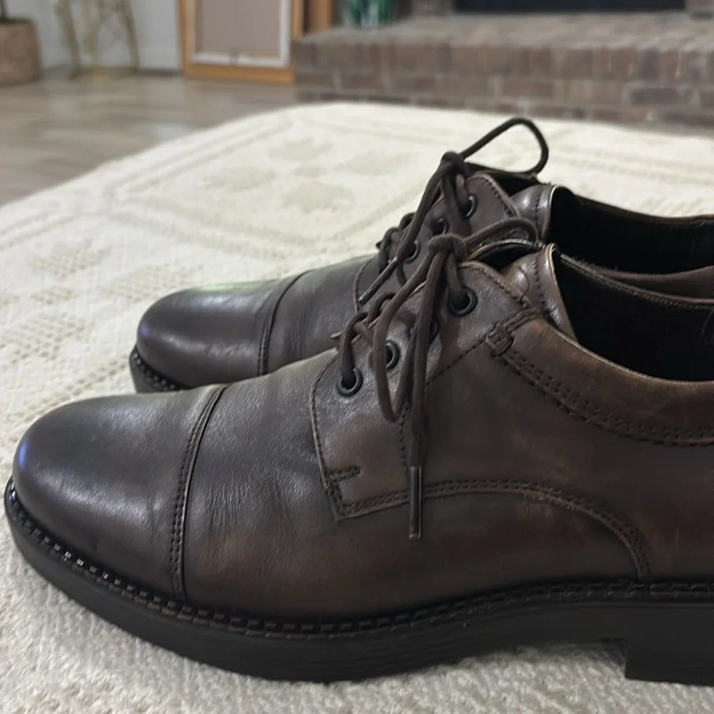 ECCO - NEWCASTLE CAP TOE LEATHER COCOA SHOES SIZE‎ 9